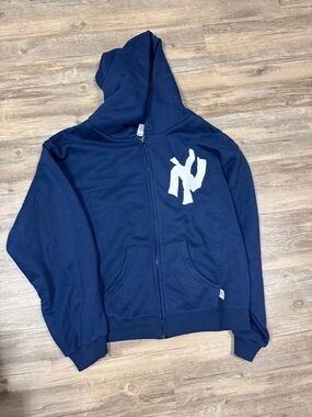 Ny Zip-Up Hoodie From Akimbo